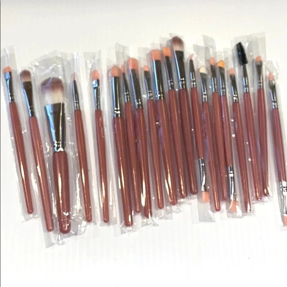 20 NEW WOMENS MAKEUP BRUSHES GIFT SET - Picture 1 of 8